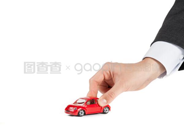 玩具汽车与真实驾驶 租赁服务中的保险概念及成本解析
